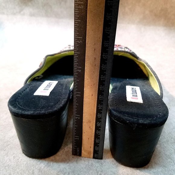 No Boundaries Womens Fire Size 7 Gray Slip On Beaded Platform Mules - Picture 6 of 11